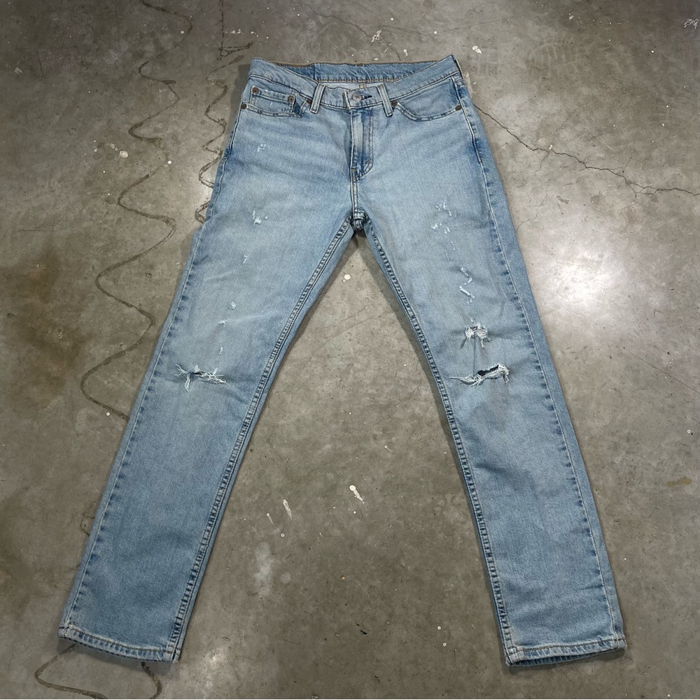Levi’s 511 Distressed Light Wash 30 X 30 Jeans